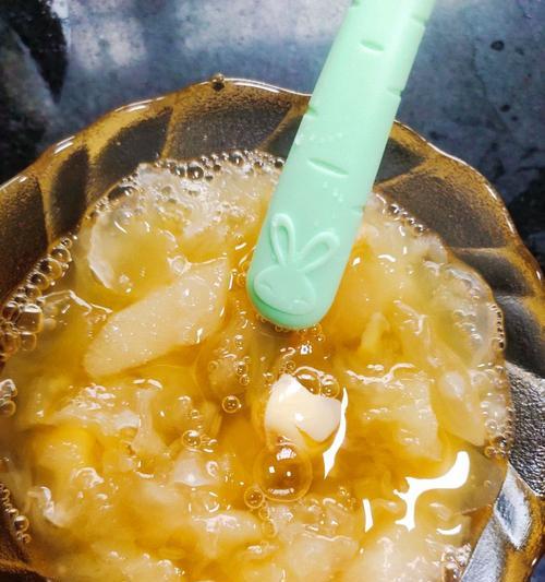 椰子银耳炖冰糖怎么做？步骤和注意事项是什么？