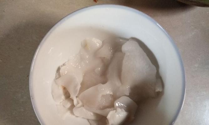 椰子牛奶竹丝鸡汤怎么做？有哪些步骤和技巧？