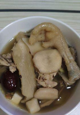 椰子煲鸡汤的做法是什么？如何煲出鲜美的椰子鸡汤？