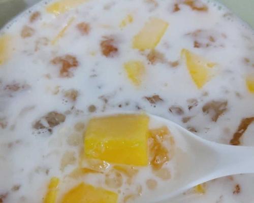 椰汁水果桃胶露怎么做？制作过程中有哪些常见问题？