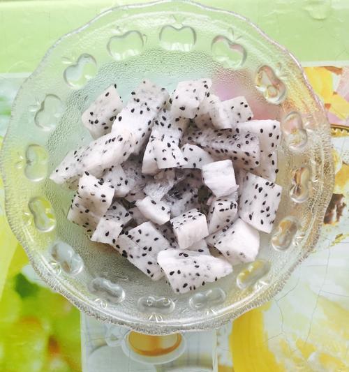 椰汁火龙果西米露怎么做？步骤和技巧有哪些？