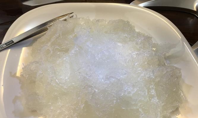 椰汁炖燕窝的做法是什么？步骤和注意事项有哪些？