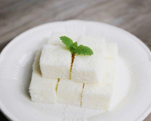 椰香牛奶小方怎么做？步骤和小技巧有哪些？