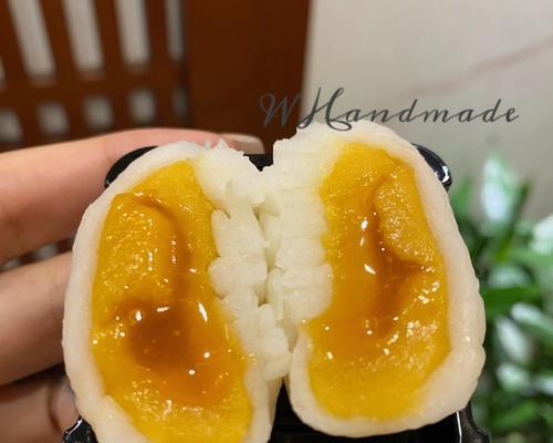 椰香奶黄馅冰皮月饼怎么做？详细步骤和技巧是什么？