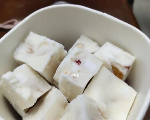 椰香荔枝冰怎么做？制作步骤和技巧有哪些？