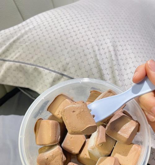 椰香可可酱油冰淇淋球怎么做？制作过程中有哪些常见问题？