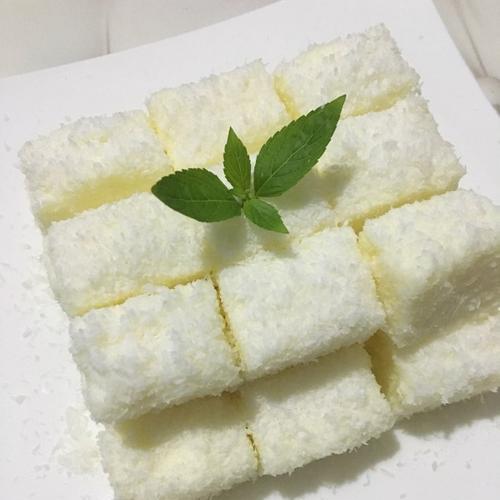 椰丝牛奶小方怎么做？详细步骤和常见问题解答？