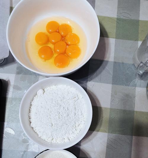椰蓉鸡蛋小饼干的做法是怎样的？制作过程中需要注意哪些问题？