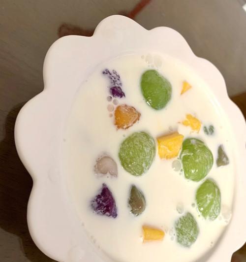 椰奶水果捞怎么做？有哪些步骤和技巧？