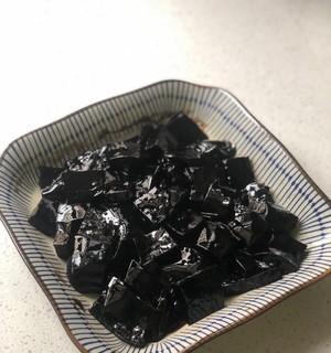 椰奶黑凉粉怎么做？详细步骤和技巧是什么？