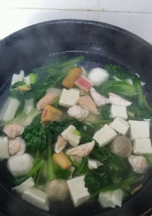 药膳鱼丸米粉汤的做法是什么？如何在家轻松制作？