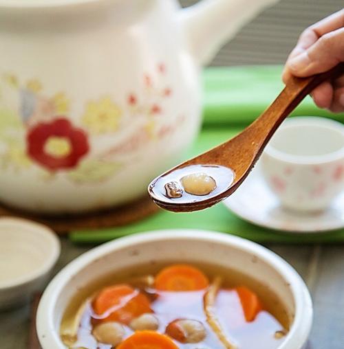 药膳浸鸡脚怎么做？有哪些步骤和注意事项？