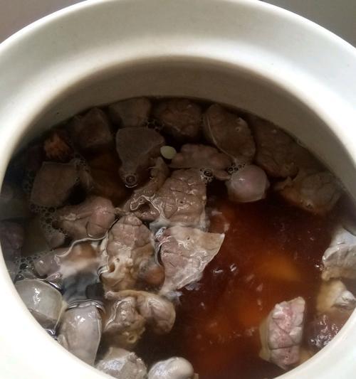 药材炖排骨汤的做法是什么？如何炖出营养又美味的汤？