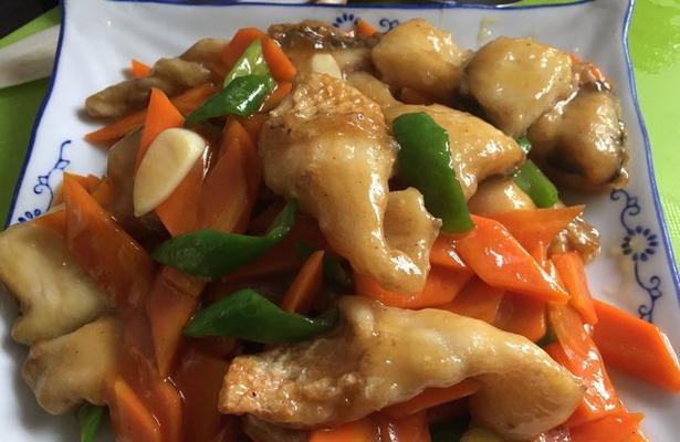 瑶柱尤鱼干红豆花生鸡脚汤怎么做？有哪些步骤和技巧？