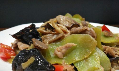 腰果炒莴苣怎么做？步骤和技巧是什么？
