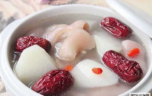 养颜汤的做法是什么？如何在家轻松制作？