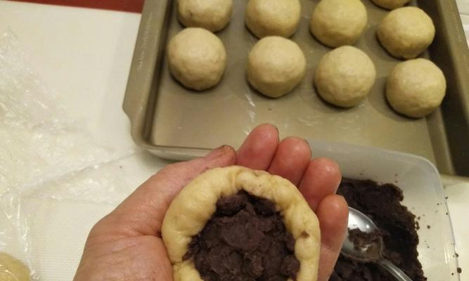 养颜红豆小面包怎么做？有哪些步骤和技巧？
