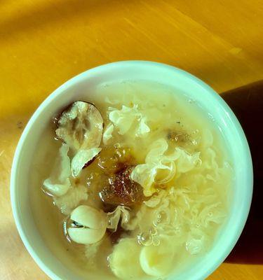 养生糖水怎么做？有哪些简单易学的养生糖水食谱？