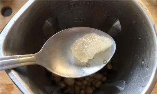 养生红枣花生莲子豆浆怎么做？有哪些健康益处？