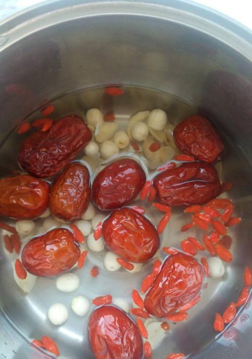 养生红枣花生莲子豆浆怎么做？有哪些健康益处？