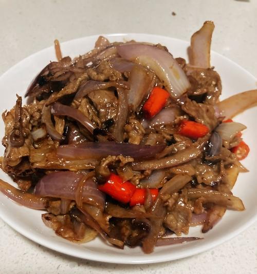 洋蔥炒牛肉的做法是什么？步骤详解如何做出美味的洋蔥炒牛肉？