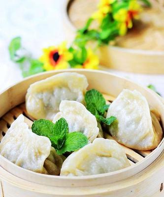 洋葱猪肉蒸饺怎么做？有哪些步骤和技巧？