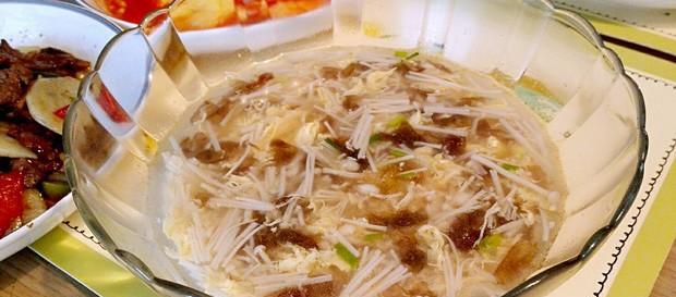 洋葱鱼饺巧达汤怎么做？步骤和技巧有哪些？