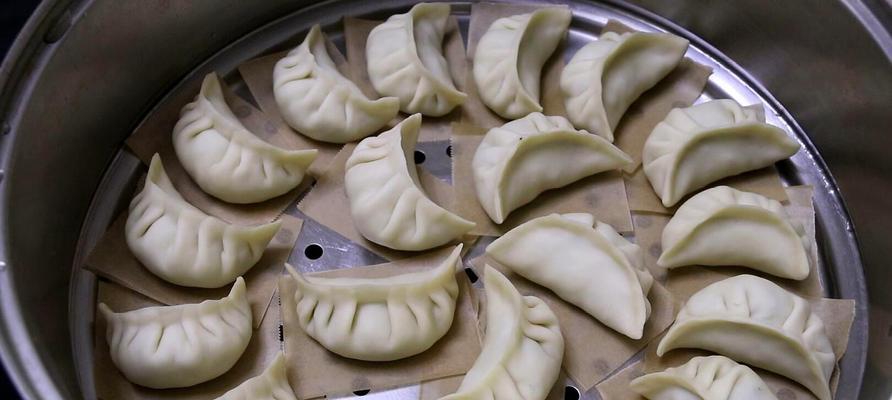洋葱鲜肉饺子怎么做？有哪些步骤和技巧？