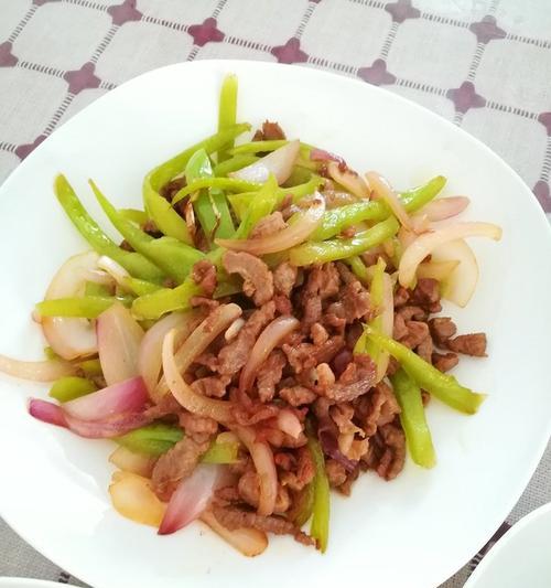 洋葱肉丝的做法是什么？如何快速学会制作？