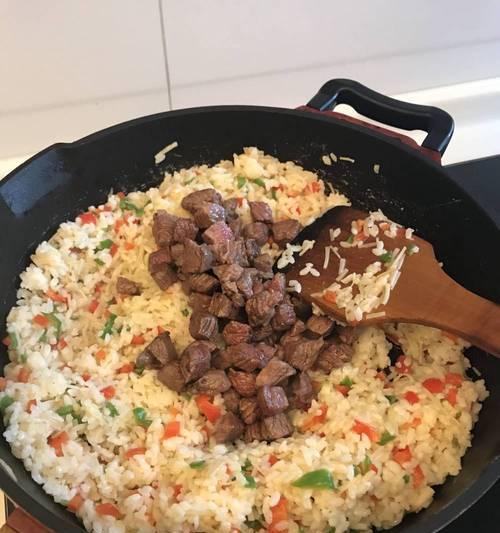 洋葱牛肉炒饭怎么做？步骤和技巧有哪些？