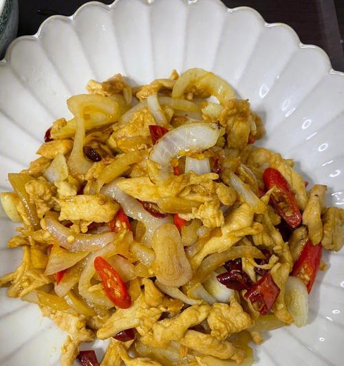洋葱鸡胸肉怎么做才美味？有哪些步骤和技巧？