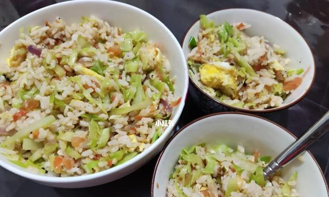 洋葱蛋炒饭的做法是什么？如何做出美味的洋葱蛋炒饭？