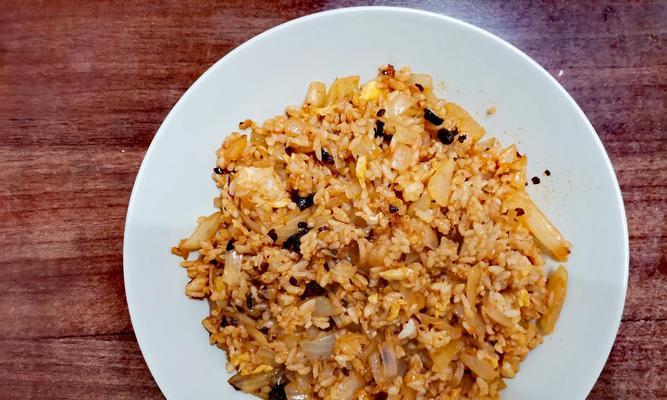 洋葱蛋炒饭的做法是什么？如何做出美味的洋葱蛋炒饭？