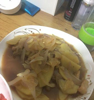 洋葱炒土豆干的做法是什么？步骤详解如何做？