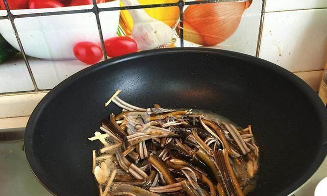 洋葱炒膳丝怎么做？步骤详解和常见问题解答？