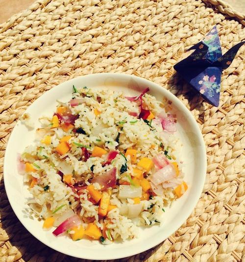 洋葱炒饭怎么做才好吃？步骤和技巧是什么？