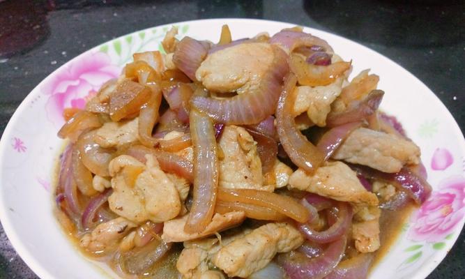 洋葱炒鹅杂的做法是什么？如何炒出美味的鹅杂？
