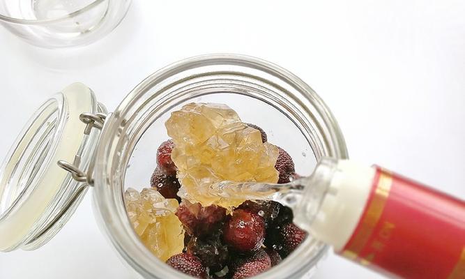 杨梅果酒无白酒的做法是什么？如何在家自制杨梅果酒？