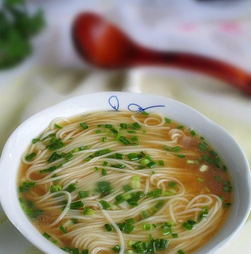 阳春面怎么做？简单易学的家常阳春面食谱是什么？