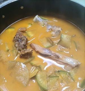 羊腿汤的做法是什么？如何在家轻松制作美味羊腿汤？