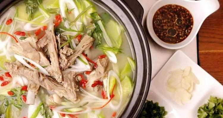 羊肉养生滋补汤怎么做？有哪些步骤和技巧？