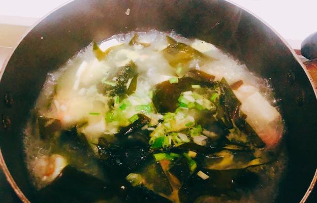 羊肉片海带汤怎么做？步骤和技巧有哪些？