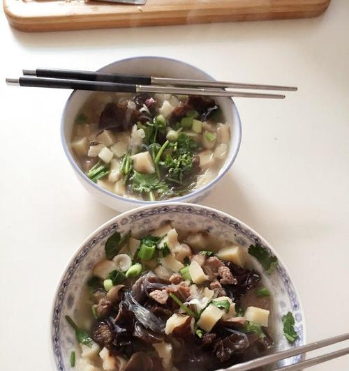 羊肉泡馍怎么做？详细步骤和技巧是什么？