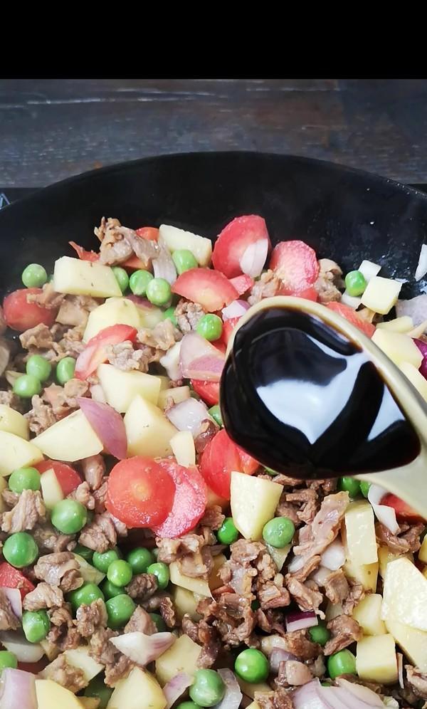 羊肉闷饭的做法是什么？如何做出美味的羊肉闷饭？