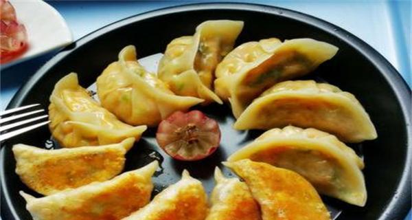 羊肉锅贴饺子怎么做？制作过程中有哪些常见问题？