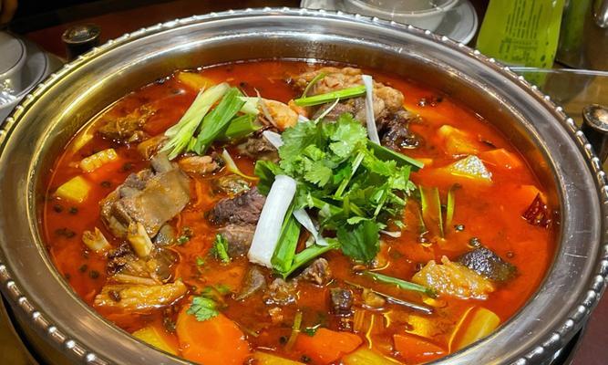 羊肉锅怎么做才好吃？家庭版羊肉锅的做法步骤是什么？