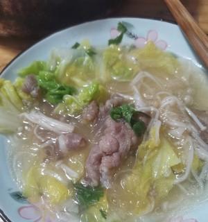 羊肉粉丝煲怎么做？详细步骤和技巧是什么？