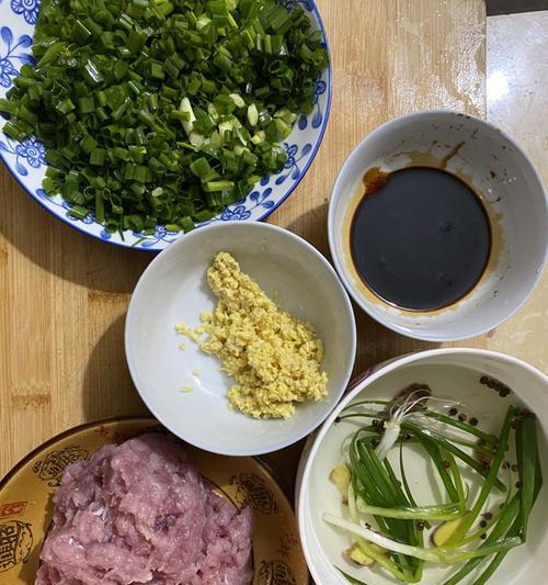 羊肉白菜蒸包怎么做？蒸包的制作步骤和技巧是什么？