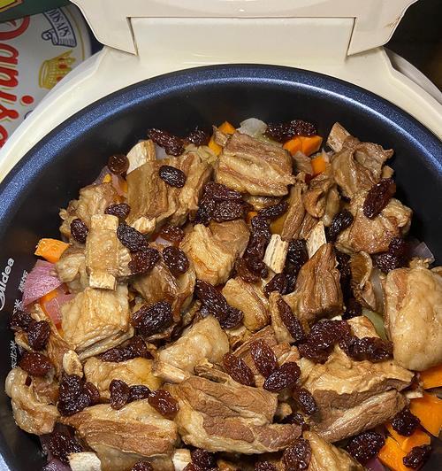 羊排手抓饭怎么做？详细步骤和技巧是什么？