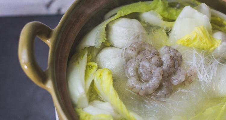 羊排白菜粉丝汤怎么做？有哪些步骤和技巧？